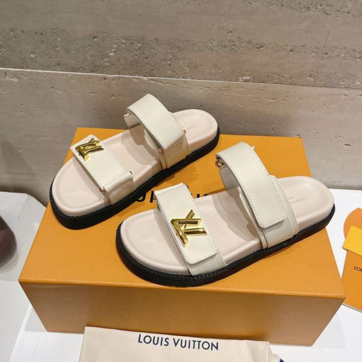 Picture of Louis Vuitton Slippers _SKULVsz35-45mnf05051118
